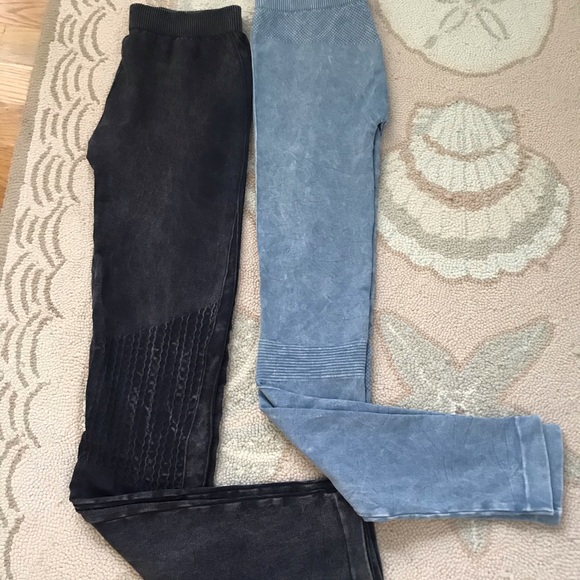 NIKIBIKI 2 Pairs Leggings, Blue/Charcoal, Size Small/Medium - Picture 2 of 6